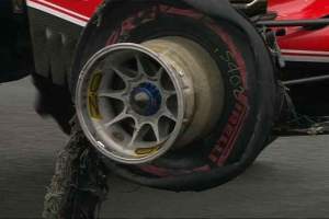 f1-gp-austria-sebastian-vettel-gomma-esplosa