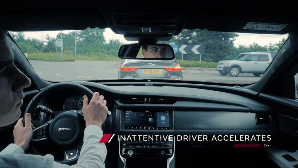 jaguar-land-rover-veicoli-connessi-autonomi-12
