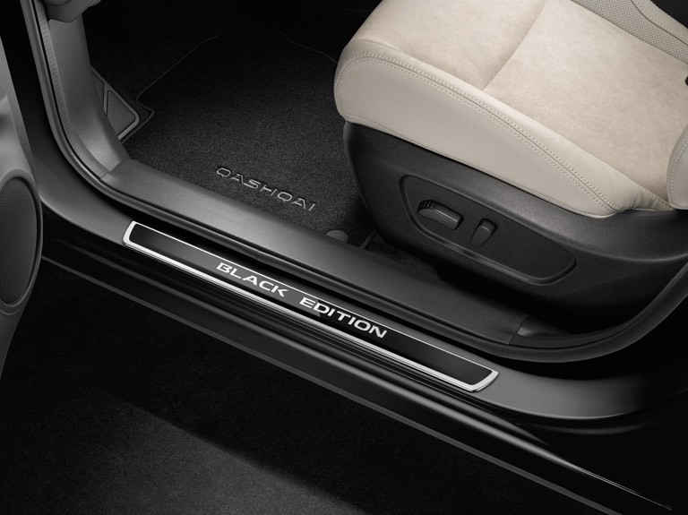 nissan-qashqai-black-edition-1
