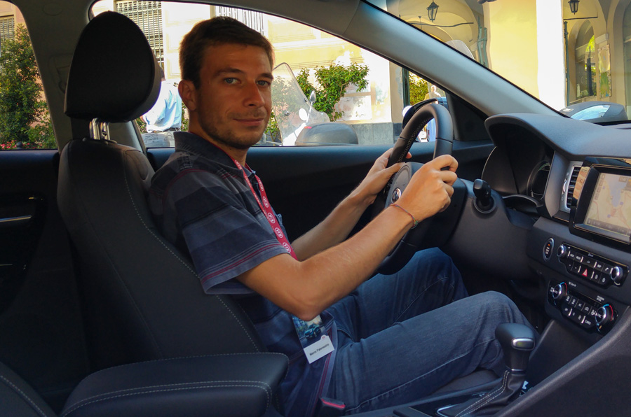 kia_niro_hybrid_presentazione_2016_paternostro