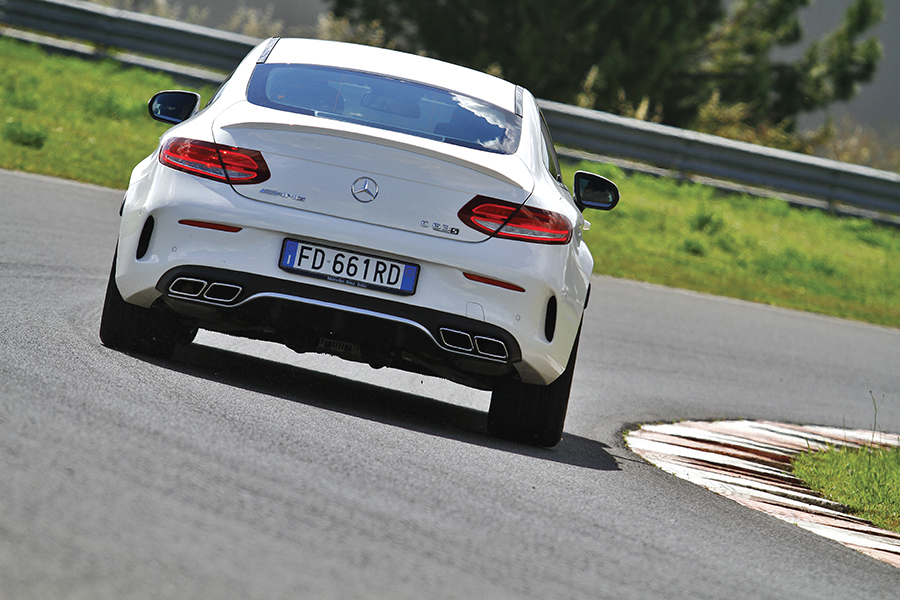 MERCEDES C63S AMG