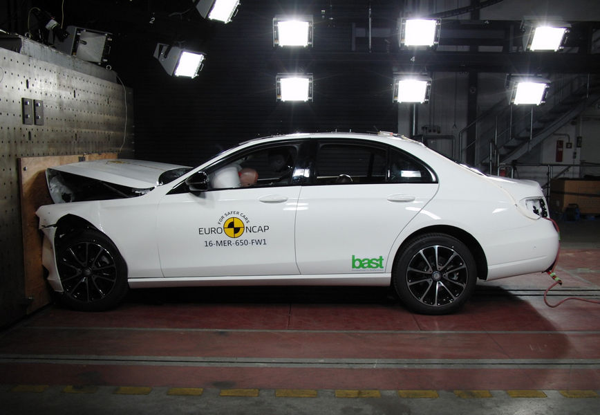 mercedes-benz-classe-e-crash-test-euro-ncap-3