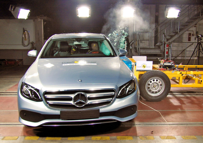 mercedes-benz-classe-e-crash-test-euro-ncap-5
