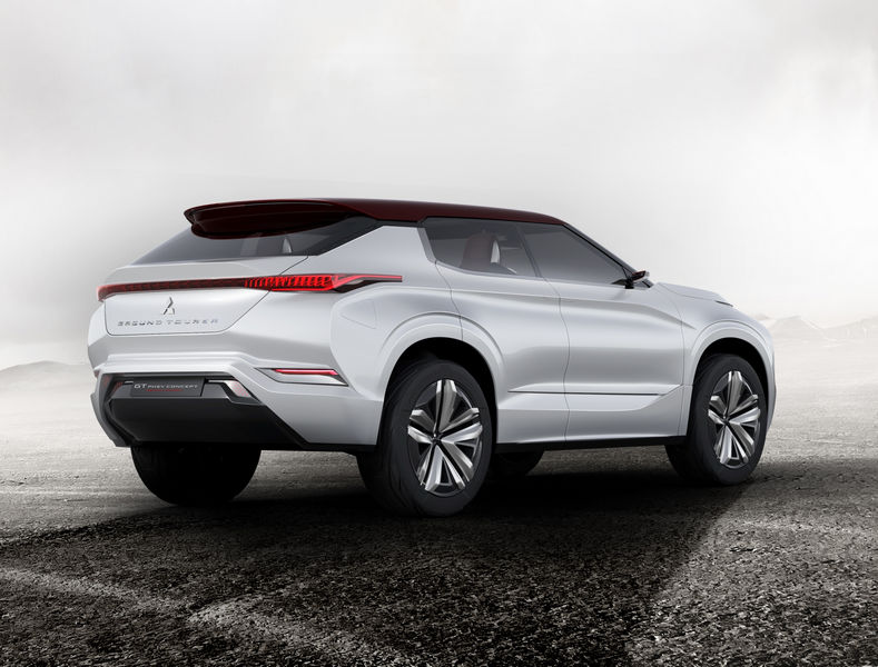 mitsubishi-gt-phev-parigi-2016-3
