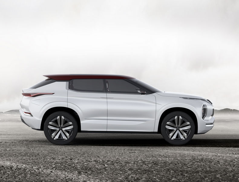 mitsubishi-gt-phev-parigi-2016-4