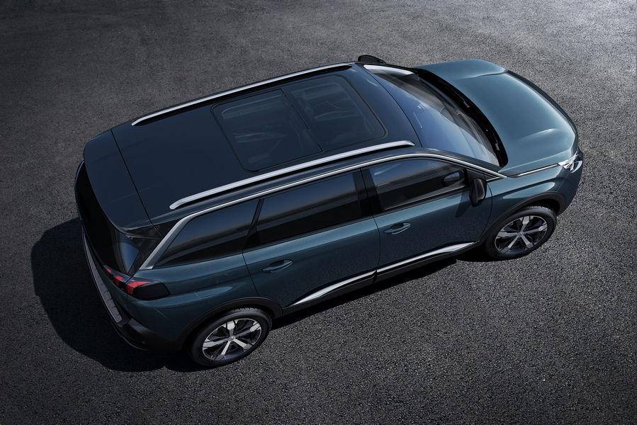 Nuova-Peugeot-5008-11
