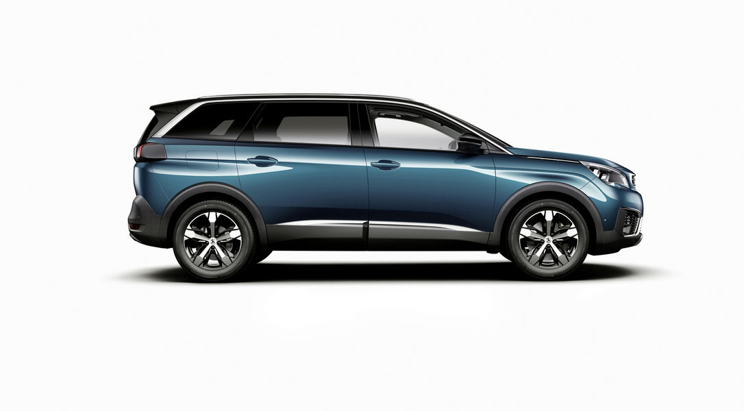 Nuova-Peugeot-5008-13