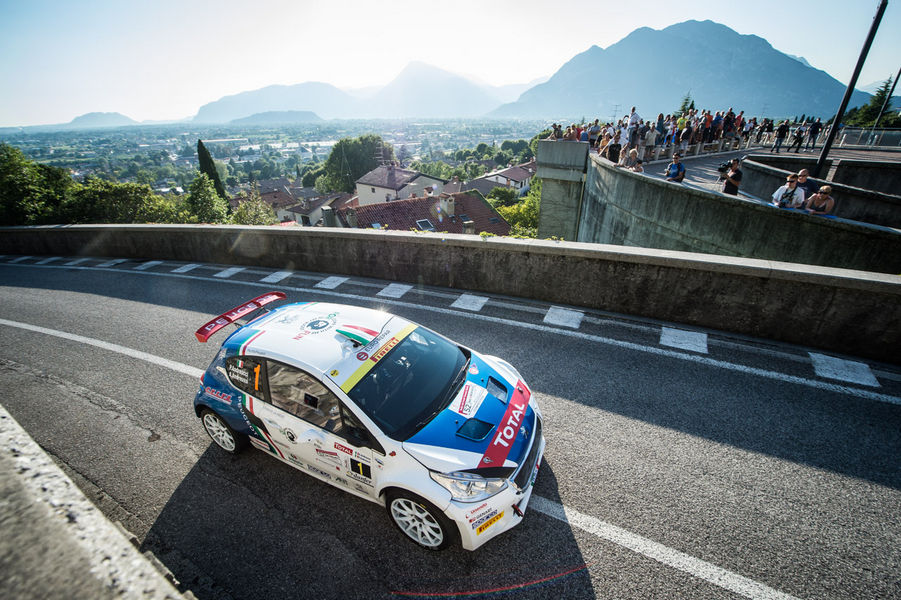 peugeot-208-t16-andreucci-1