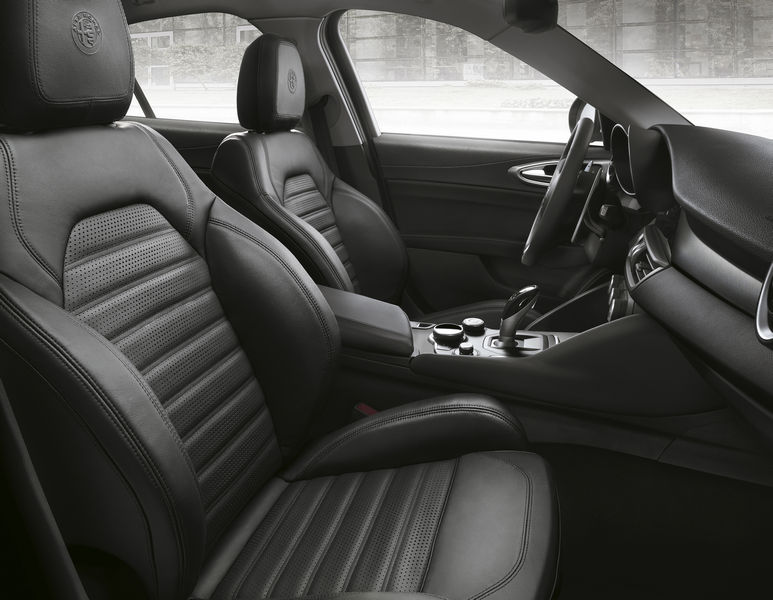 alfa-giulia-veloce-parigi-2016-4