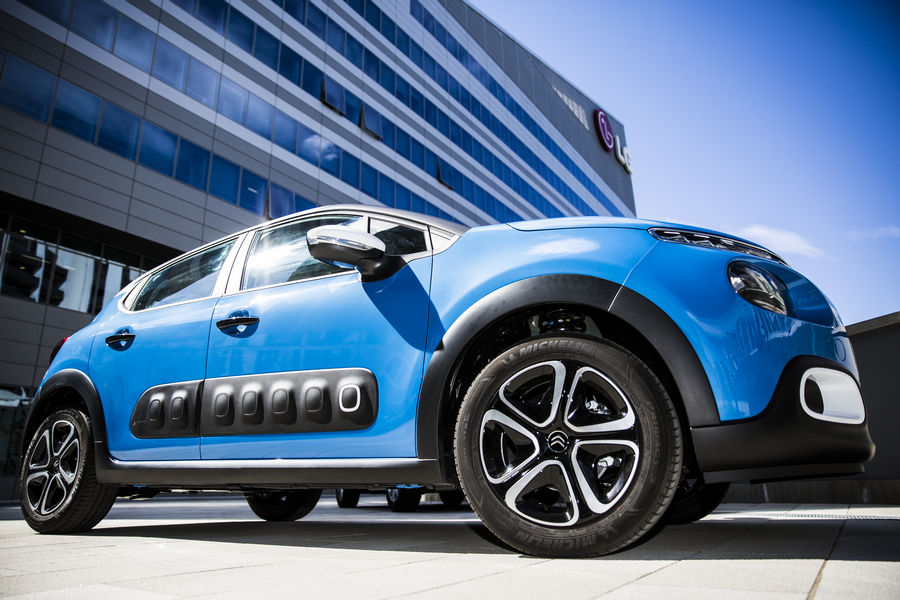 nuova-citroen-c3-facebook-9