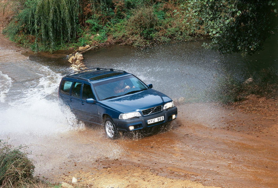 volvo-cross-country-4