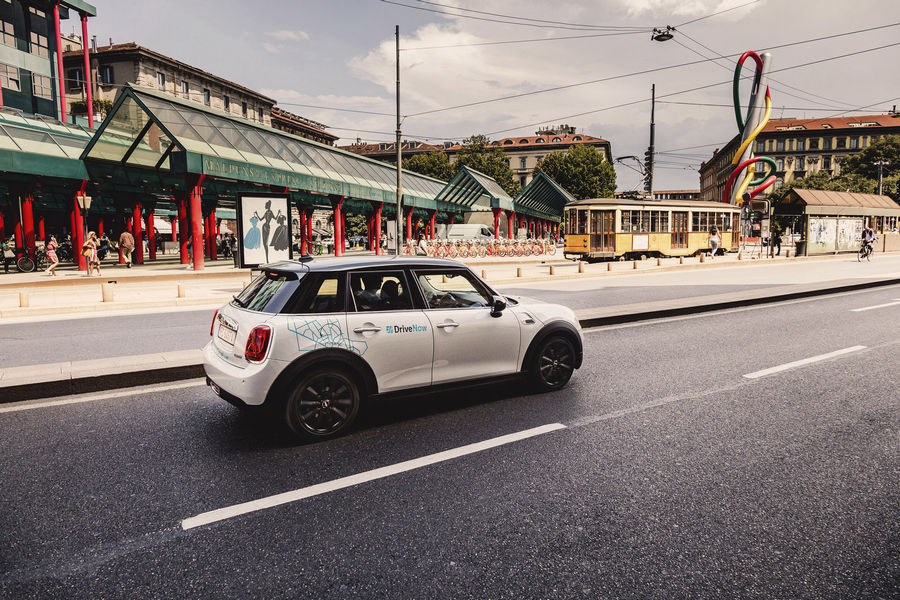 DriveNow, il car sharing nato dalla joint venture tra BMW Group