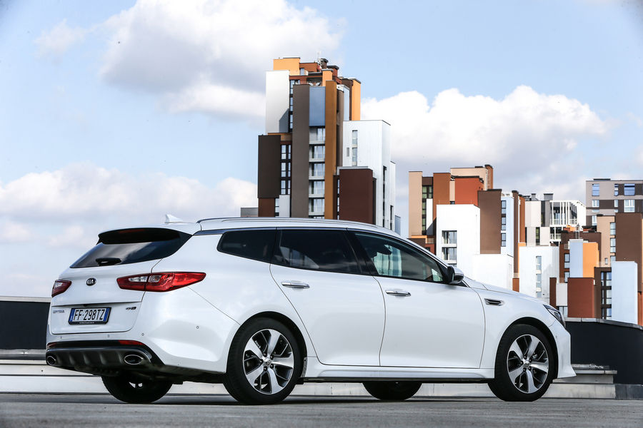 kia-optima-sportswagon-10