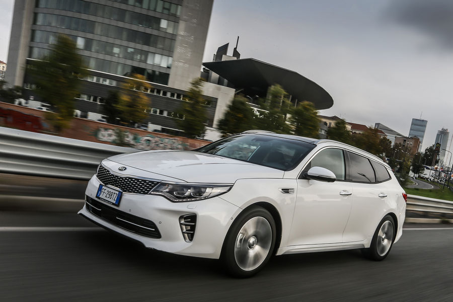 kia-optima-sportswagon-66