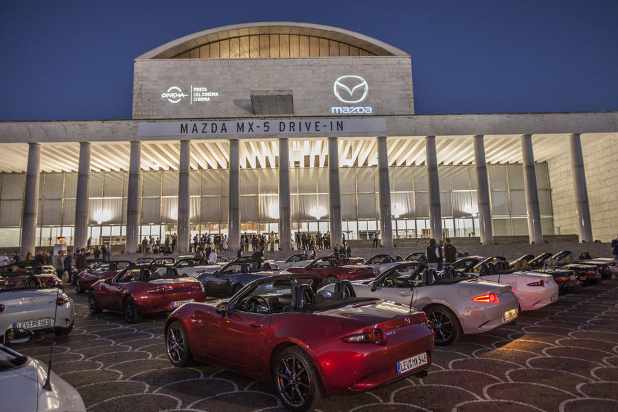 mazda-mx-5-festa-cinema-roma-2016-39