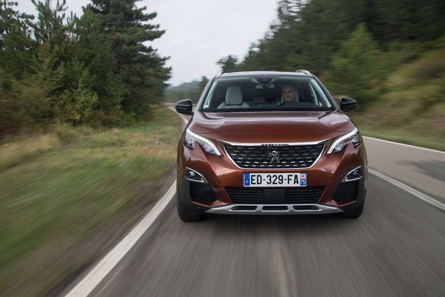 peugeot-nuova-3008-allure-1