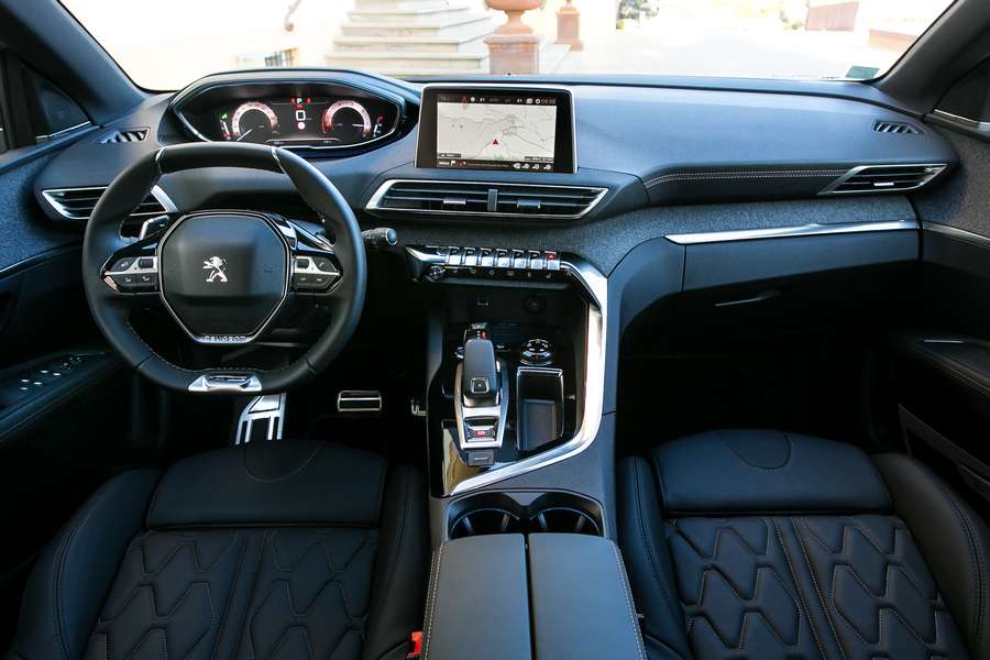 peugeot-nuova-3008-i-cockpit-7