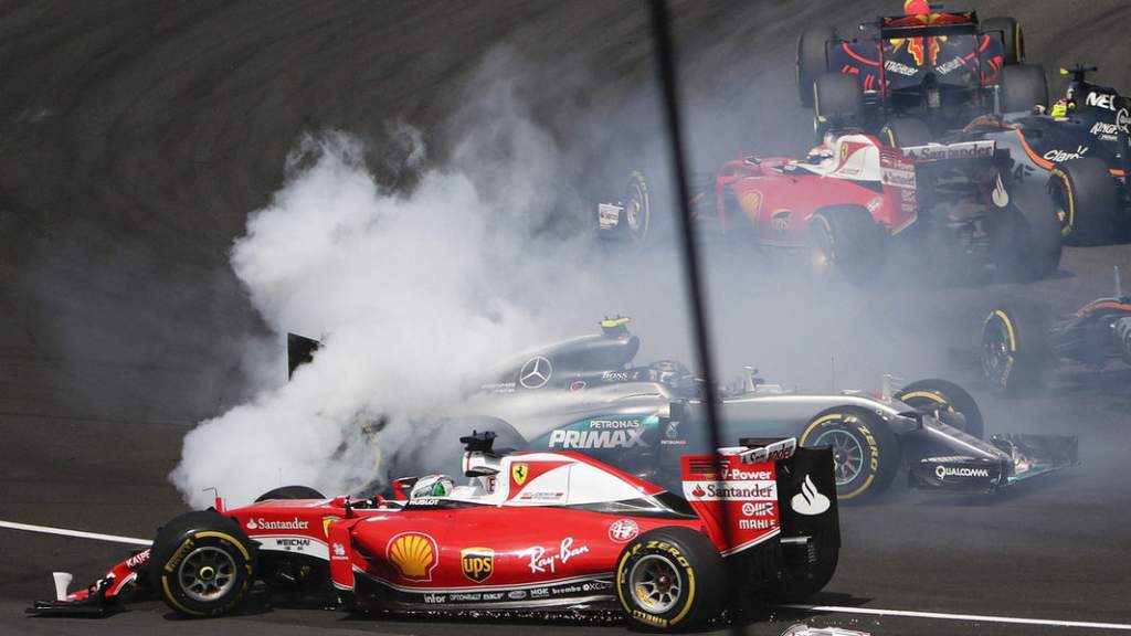 f1-2016-gp-malesia-incidente-vettel