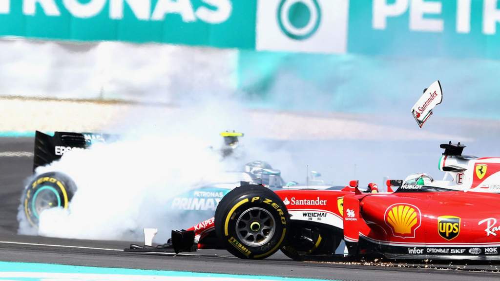 f1-2016-gp-malesia-incidente-vettel-2