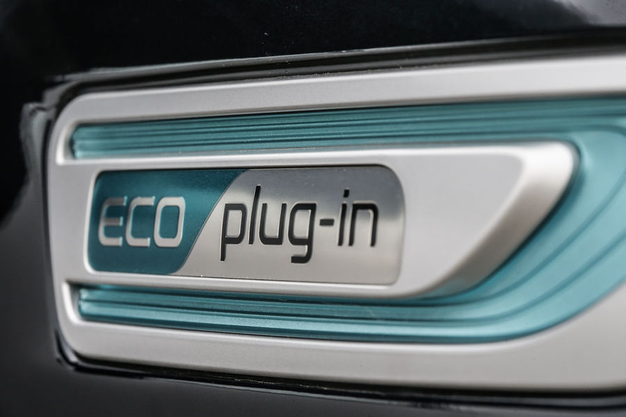 kia-optima-phev-ibrida-plug-in-39