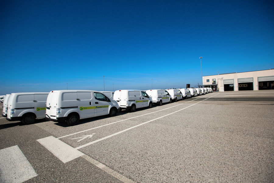 nissan-e-nv200-poste-italiane-2