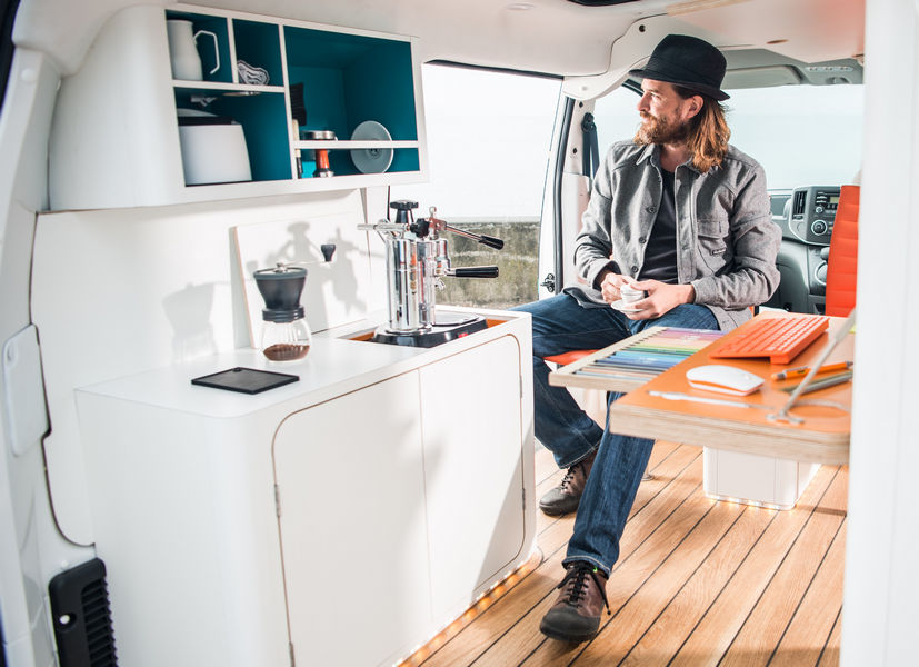 nissan-e-nv200-workspace-15