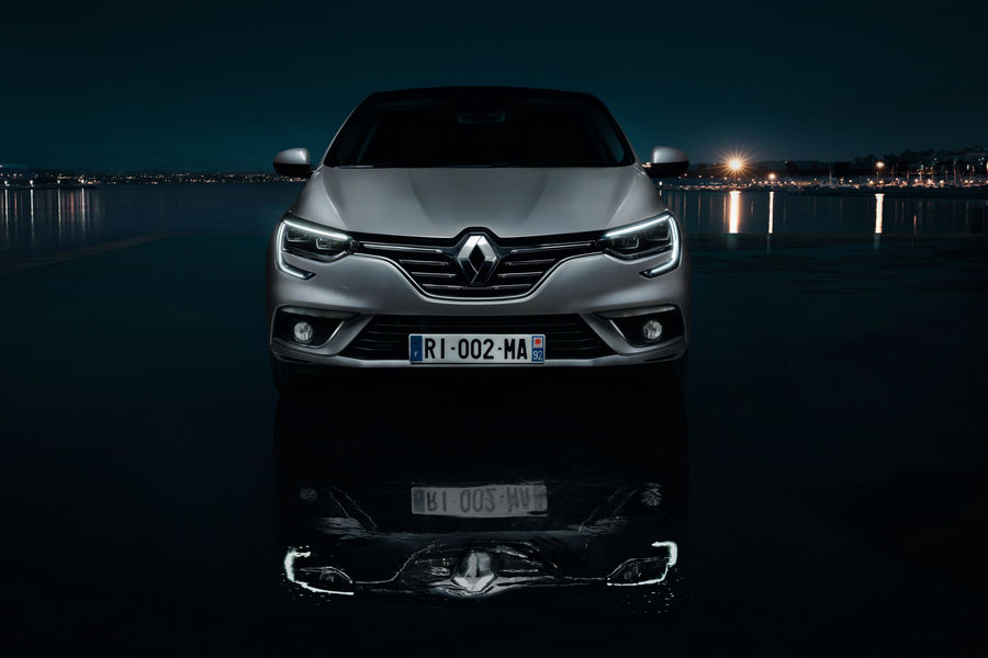 renault-megane-grand-coupe-10