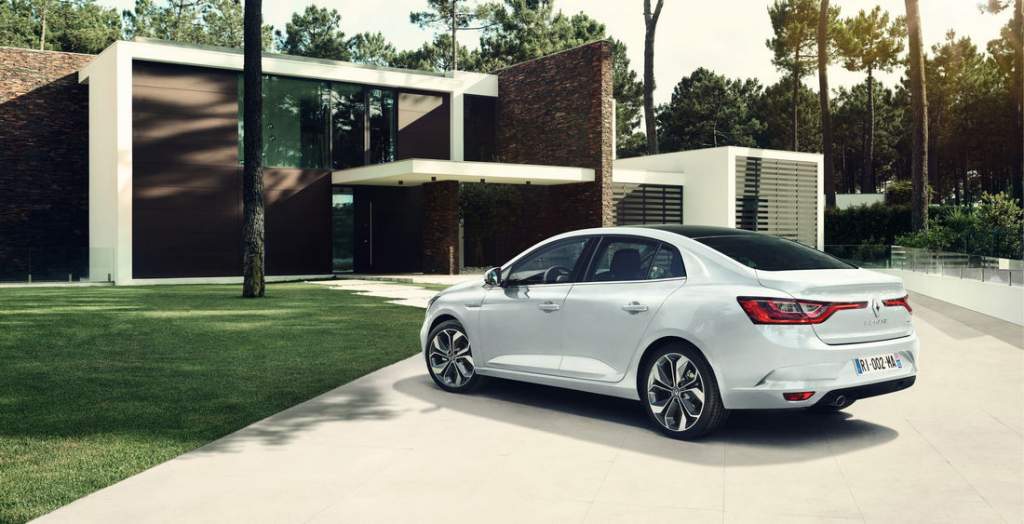 renault-megane-grand-coupe-16