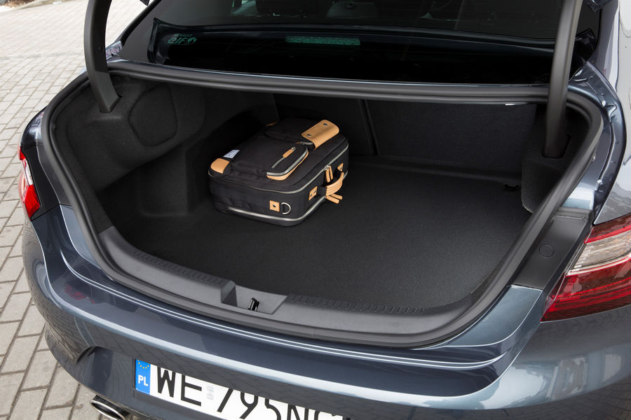 renault-megane-grand-coupe-29