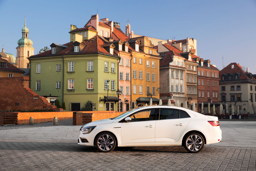 renault-megane-grand-coupe-36