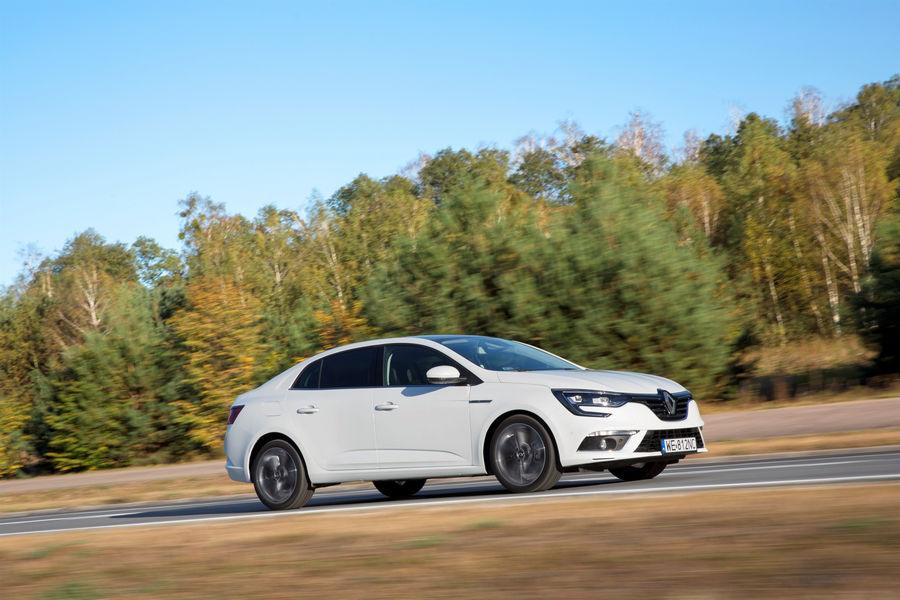 renault-megane-grand-coupe-51