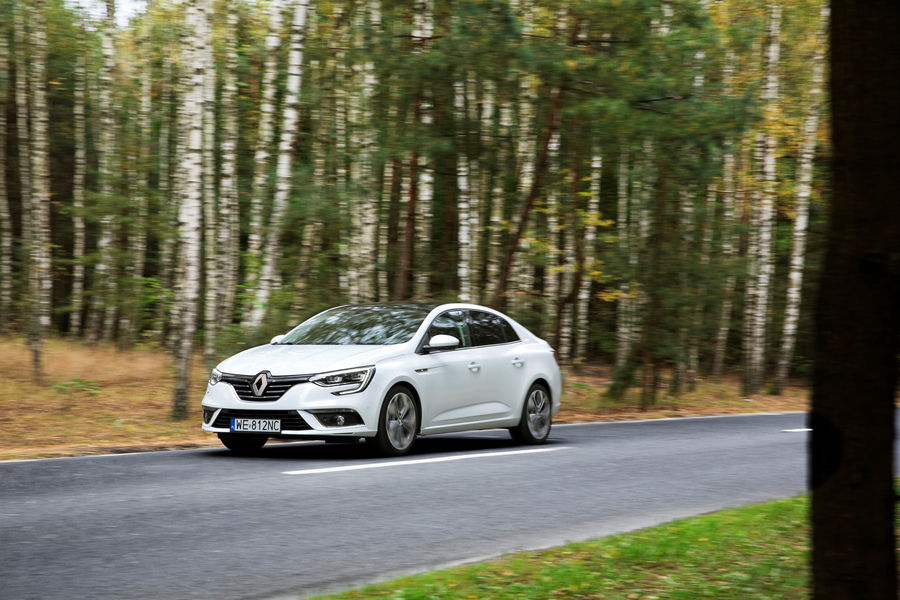 renault-megane-grand-coupe-56