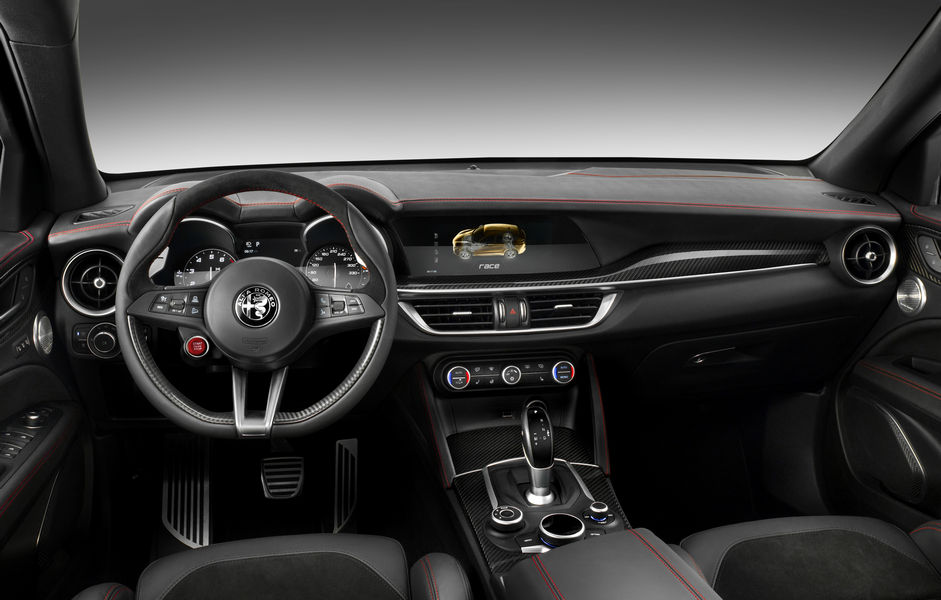 alfa-romeo-stelvio-quadrifoglio-3