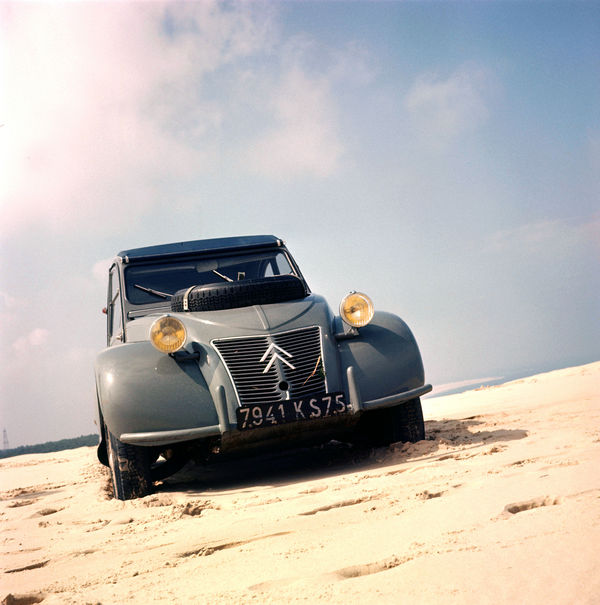 citroen-2cv-sahara-motorshow-2016