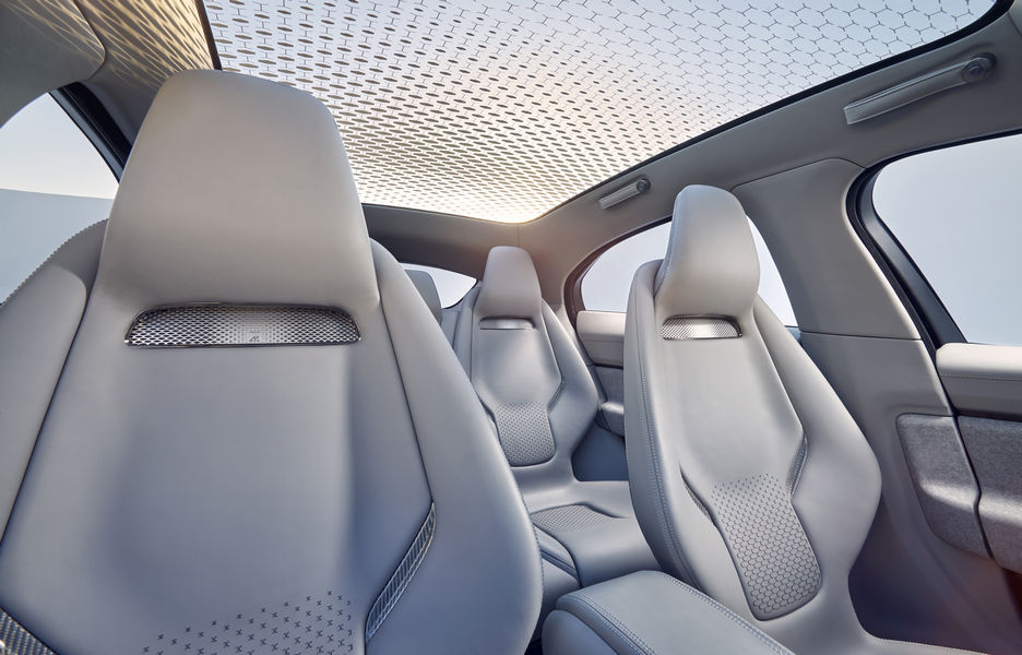 jaguar-i-pace-concept-interni-7