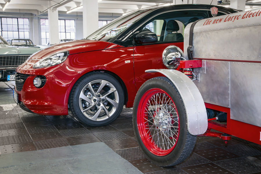 Opel ADAM meets the Loryc Electric Speedster