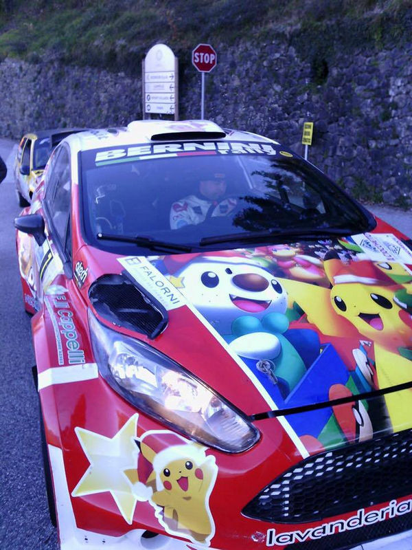 25-ciocchetto-rally-event-livrea-natalizia