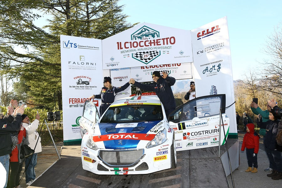 25-ciocchetto-rally-event-podio-peugeot-208t16-andreucci