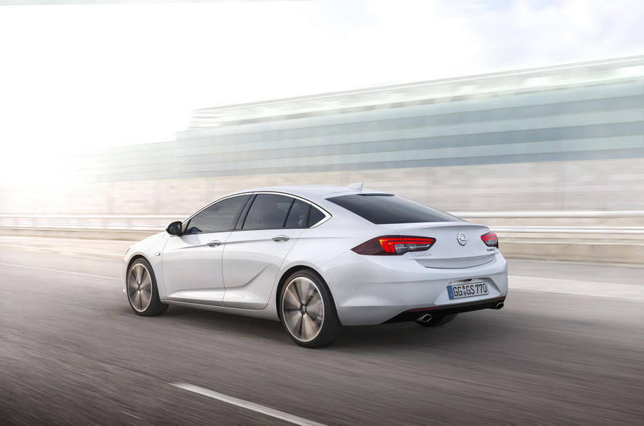 nuova-opel-insignia-grand-sport-11