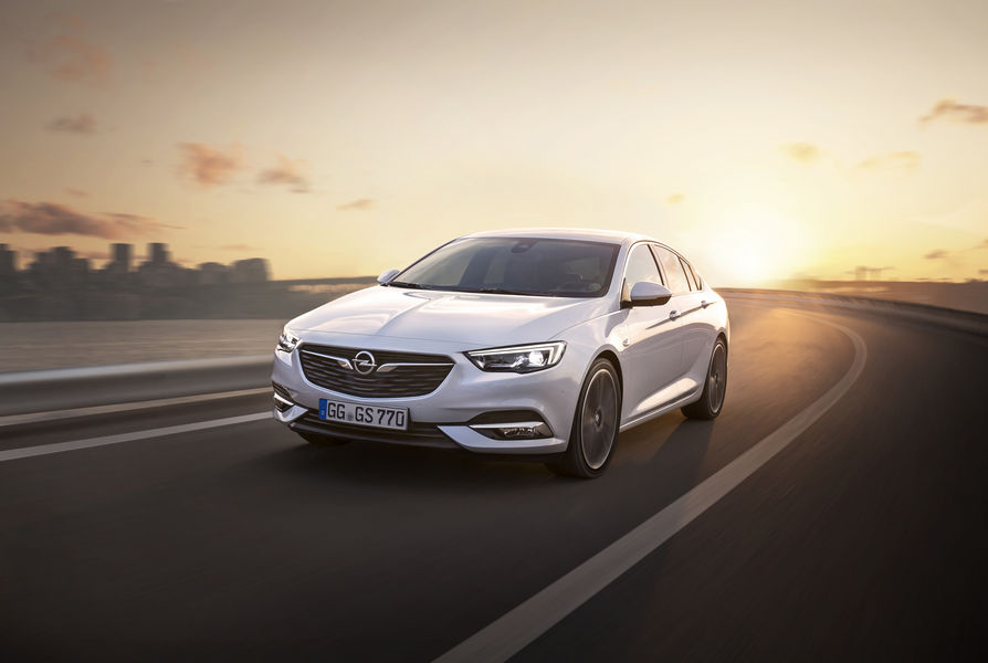 nuova-opel-insignia-grand-sport-12