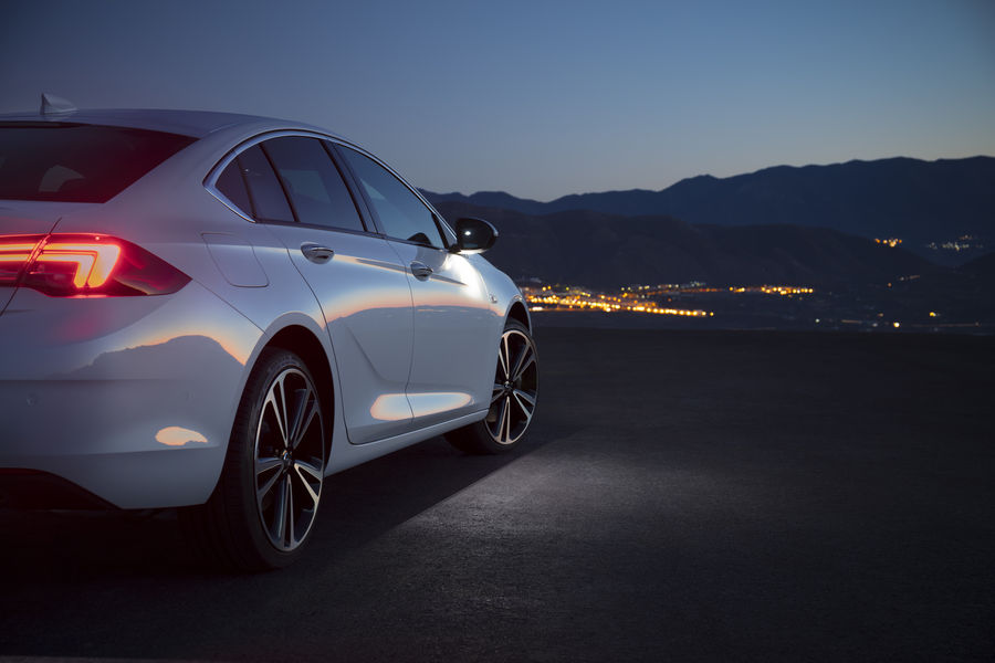 nuova-opel-insignia-grand-sport-6