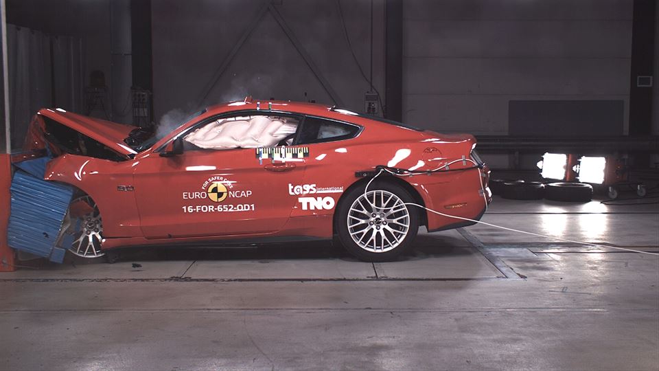 Crash-test-Euro-NCAP-2017-Ford-Mustang
