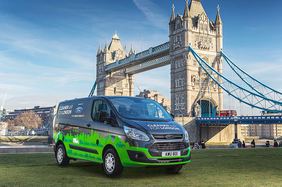 London Trials New Plug-in Hybrid Vans That Could Help to Deliver
