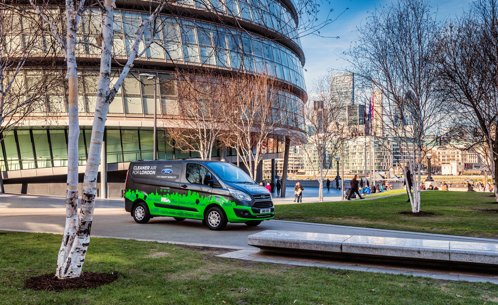 London Trials New Plug-in Hybrid Vans That Could Help to Deliver
