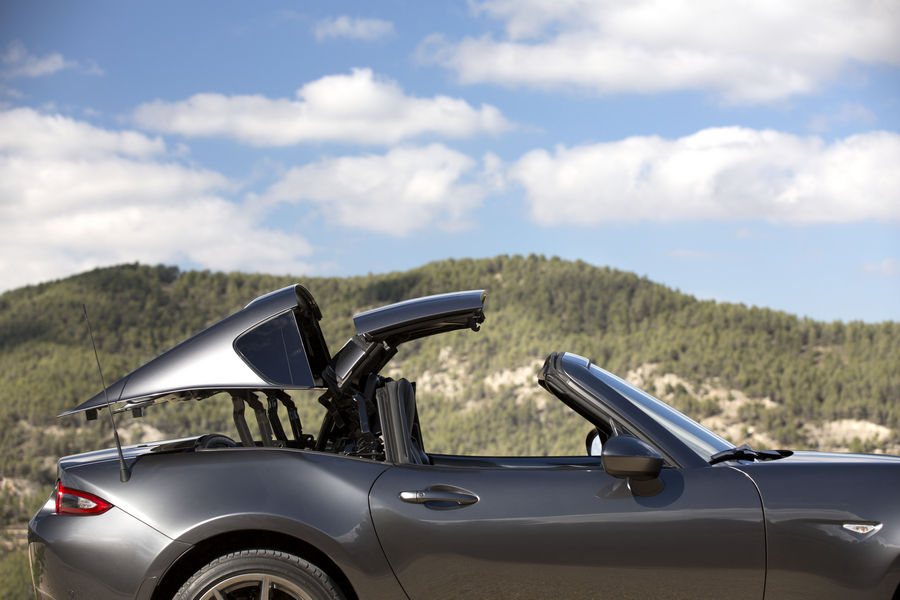 Mazda-MX-5-RF-100
