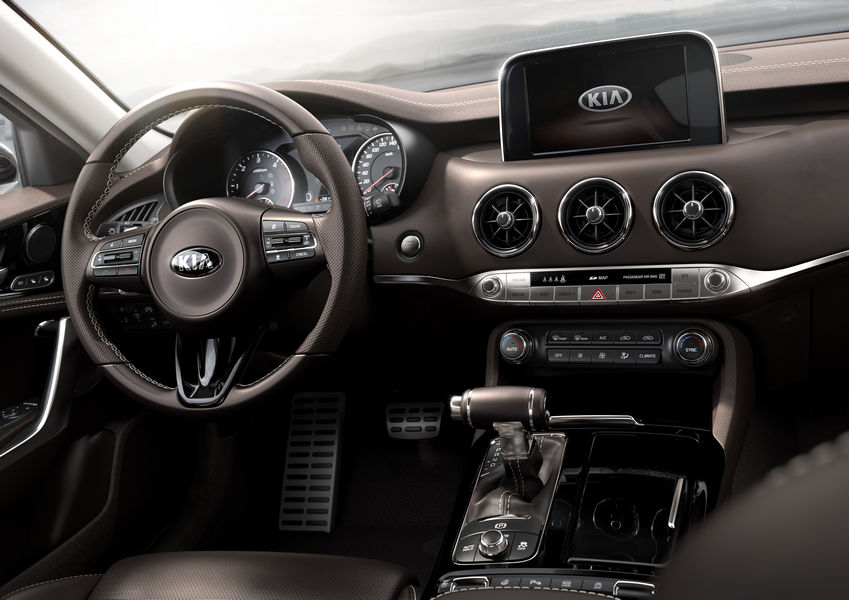 Nuova-KIA-Stinger-12