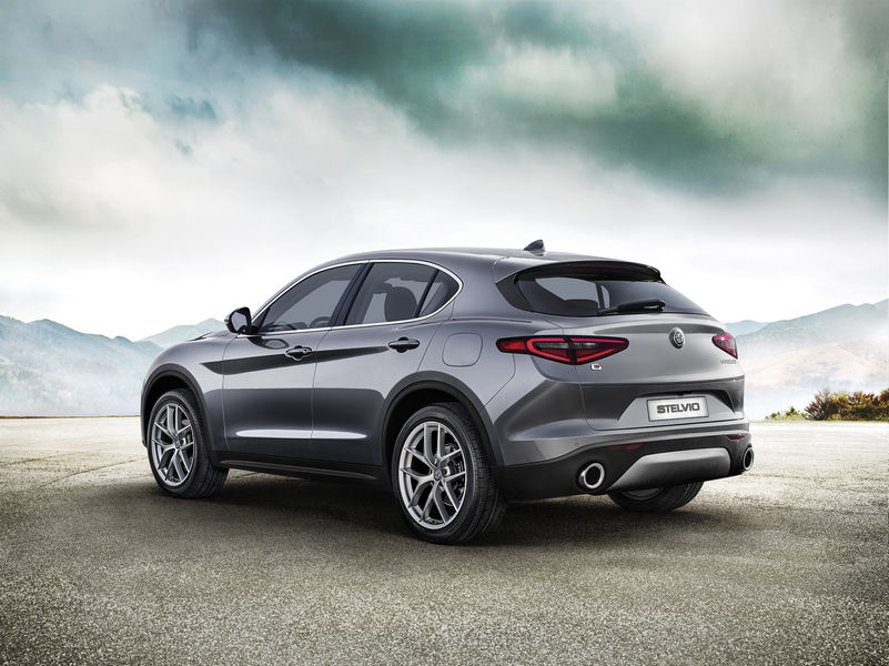 alfa-romeo-stelvio-first-edition-2