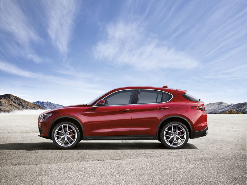 alfa-romeo-stelvio-first-edition-8
