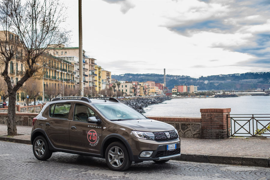 dacia-sandero-stepway-2017-napoli-1