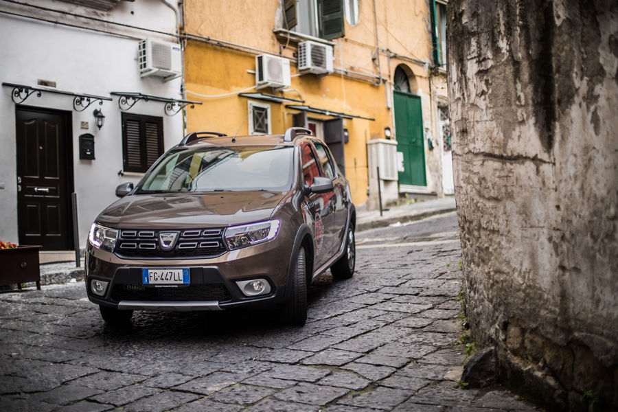 dacia-sandero-stepway-2017-napoli-69